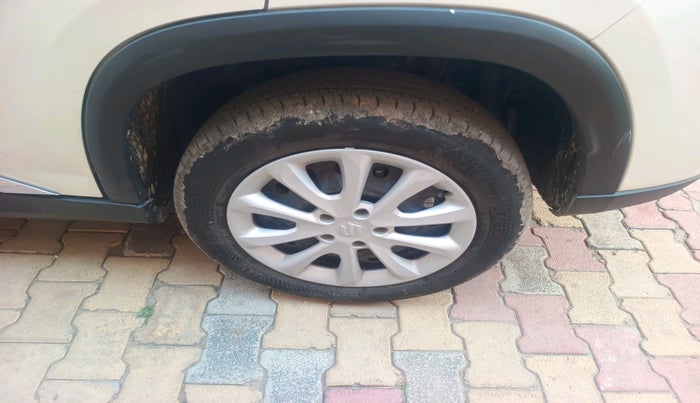 2025 Maruti Grand Vitara DELTA SMART HYBRID, Petrol, Manual, 3,029 km, tyre