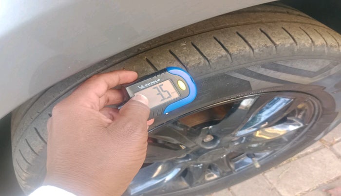 2016 Chevrolet Cruze LTZ AT, Diesel, Automatic, 54,061 km, tyre