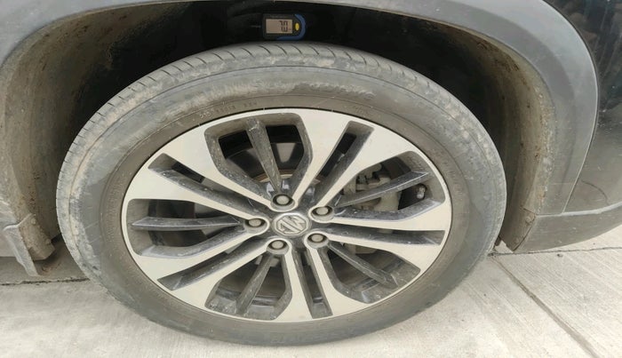 2021 MG HECTOR SHARP 2.0 DIESEL, Diesel, Manual, 78,999 km, tyre