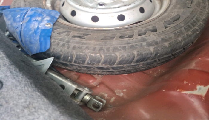 2011 Maruti Alto LXI, Petrol, Manual, 48,010 km, tyre