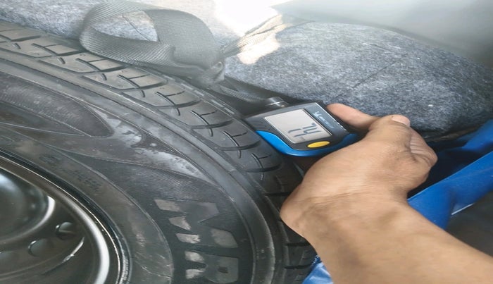 2025 Honda Amaze 1.2L I-VTEC VX CVT, Petrol, Automatic, 5,121 km, tyre