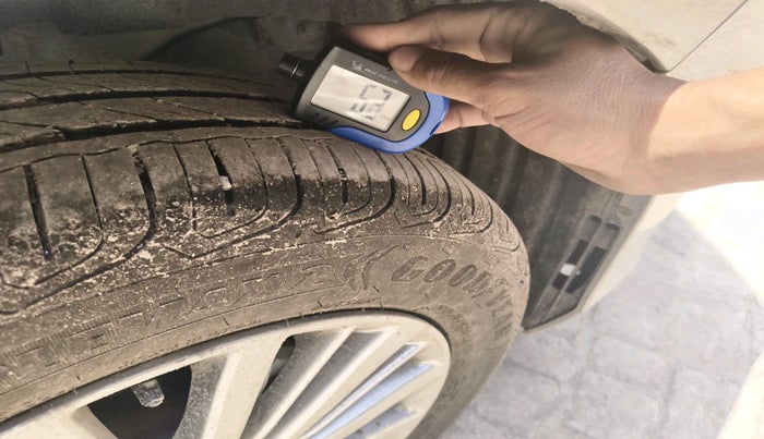 2025 Honda Amaze 1.2L I-VTEC VX CVT, Petrol, Automatic, 5,121 km, tyre