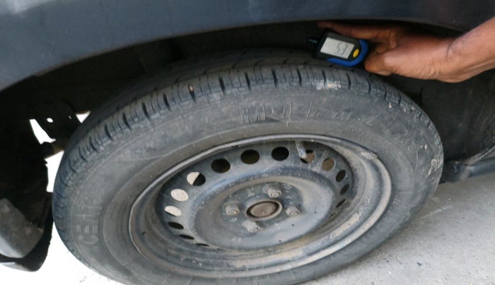 2020 Maruti S PRESSO VXI, CNG, Manual, 2,07,751 km, tyre