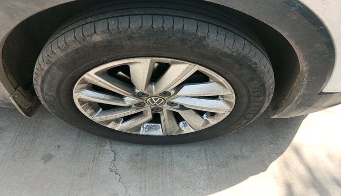 2023 Volkswagen TAIGUN HIGHLINE 1.0 TSI MT, Petrol, Manual, 84,322 km, tyre