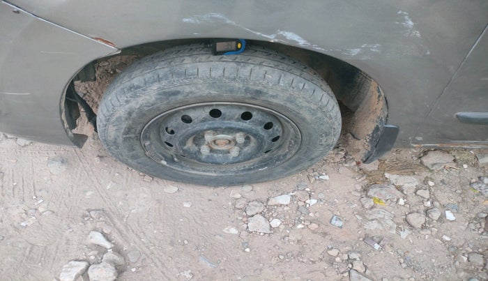 2016 Maruti Wagon R 1.0 VXI, CNG, Manual, 66,674 km, tyre