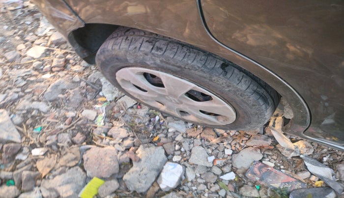 2016 Maruti Wagon R 1.0 VXI, CNG, Manual, 66,674 km, tyre