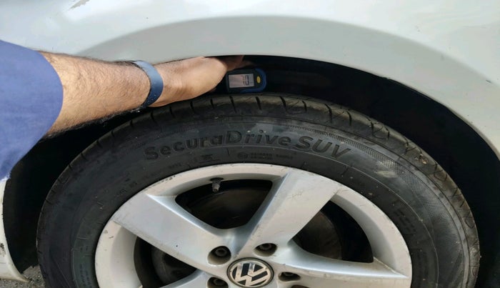 2013 Volkswagen Jetta TRENDLINE TDI, Diesel, Manual, 95,237 km, tyre