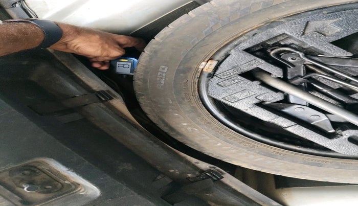 2013 Volkswagen Jetta TRENDLINE TDI, Diesel, Manual, 95,237 km, tyre