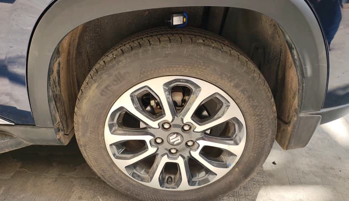 2023 Maruti Grand Vitara ALPHA SMART HYBRID AT, Petrol, Automatic, 3,759 km, tyre