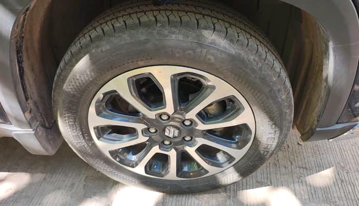 2023 Maruti Grand Vitara ALPHA SMART HYBRID AT, Petrol, Automatic, 3,759 km, tyre