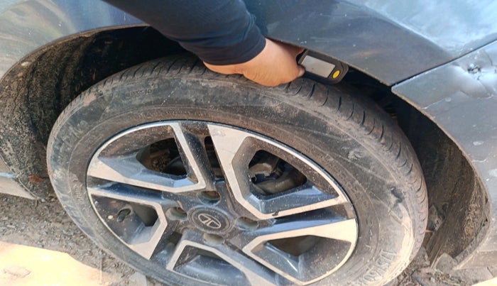 2020 Tata Tiago XZ PLUS PETROL, Petrol, Manual, 68,174 km, tyre