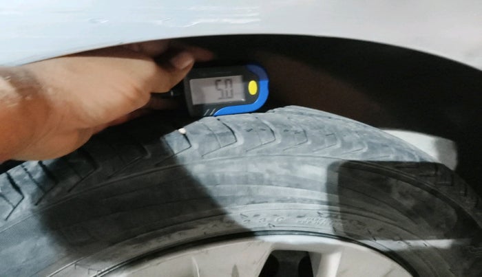 2018 Nissan Micra Active XL O, CNG, Manual, 1,58,663 km, tyre