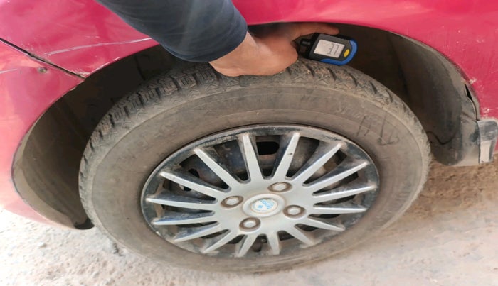 2016 Datsun Redi Go S, Petrol, Manual, 42,648 km, tyre