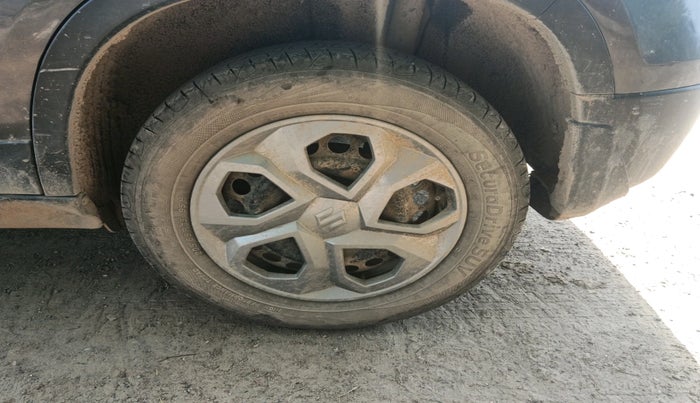 2017 Maruti Vitara Brezza VDI (O), Diesel, Manual, 95,001 km, tyre