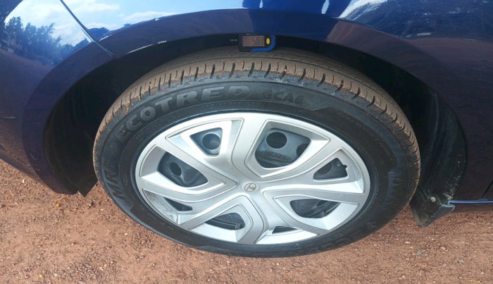 2024 Tata ALTROZ XM PLUS PETROL, Petrol, Manual, 9,787 km, tyre