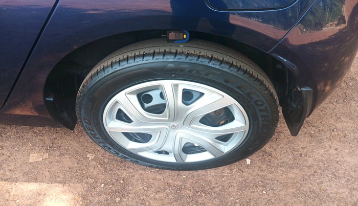 2024 Tata ALTROZ XM PLUS PETROL, Petrol, Manual, 9,787 km, tyre