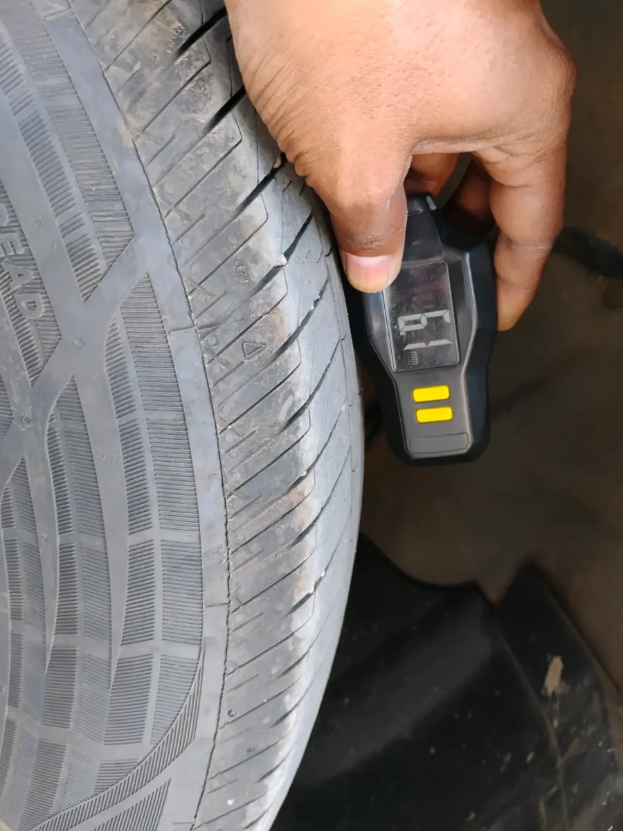 2025 Tata PUNCH Adventure Plus (S) iCNG, CNG, Manual, 5,831 km, tyre