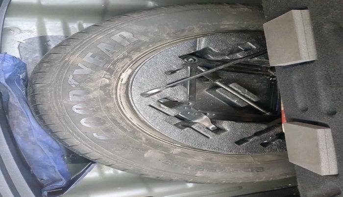 2016 Hyundai Creta BASE 1.6 PETROL, Petrol, Manual, 54,961 km, tyre