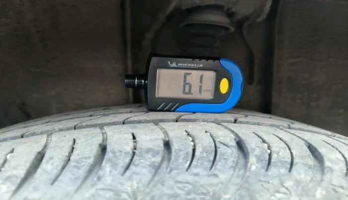 2025 Nissan MAGNITE Visia EZ-Shift, Petrol, Automatic, 18,724 km, tyre