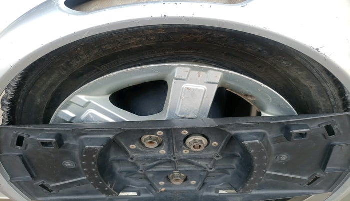 2013 Mahindra Quanto C8, Diesel, Manual, 1,03,211 km, tyre