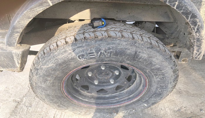 2016 Mahindra Thar CRDE 4X4 AC, Diesel, Manual, 93,995 km, tyre