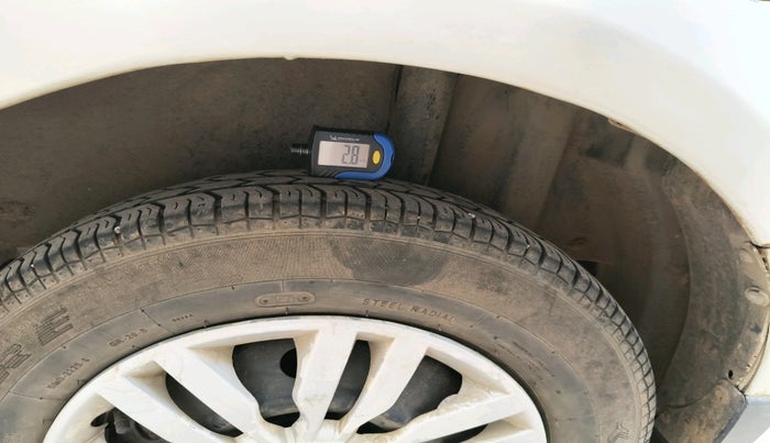 2009 Maruti Swift VXI 1.3, Petrol, Manual, 1,05,590 km, tyre