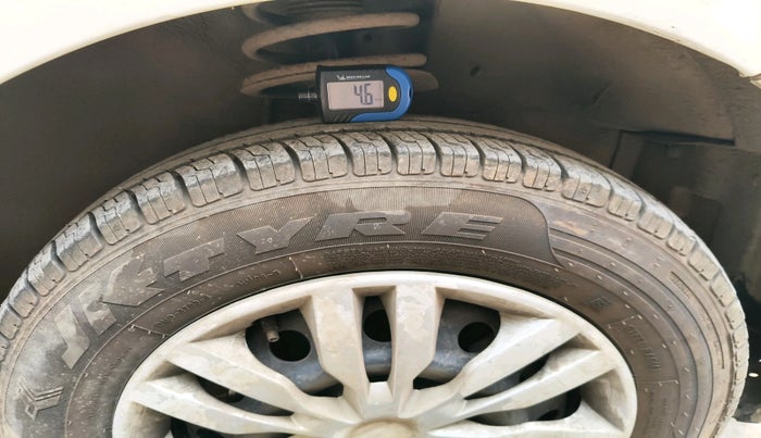 2009 Maruti Swift VXI 1.3, Petrol, Manual, 1,05,590 km, tyre