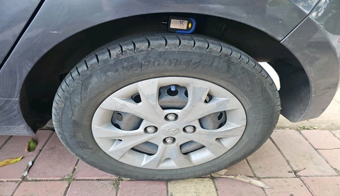 2016 Hyundai Grand i10 SPORTZ 1.2 KAPPA VTVT, Petrol, Manual, 1,39,864 km, tyre