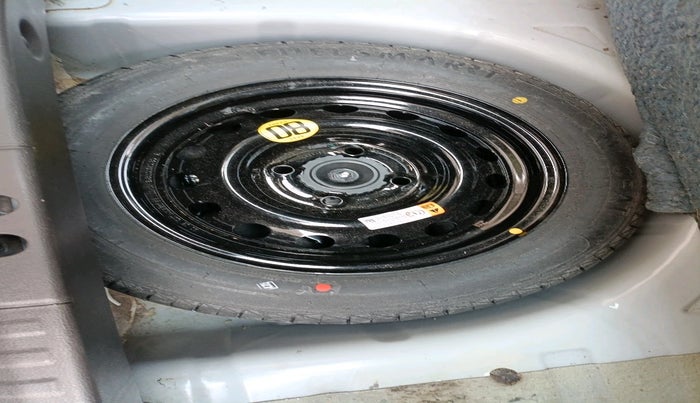 2020 Ford FREESTYLE TITANIUM 1.2 PETROL, Petrol, Manual, 86,094 km, tyre