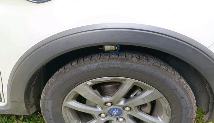 2020 Ford FREESTYLE TITANIUM 1.2 PETROL, Petrol, Manual, 86,094 km, tyre