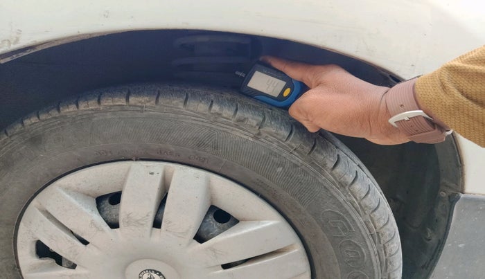 2013 Maruti Alto 800 LXI CNG, CNG, Manual, 89,011 km, tyre