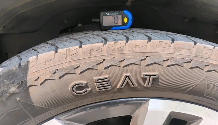 2025 Mahindra Thar Roxx AX7 L Diesel AT 4WD, Diesel, Automatic, 7,465 km, tyre