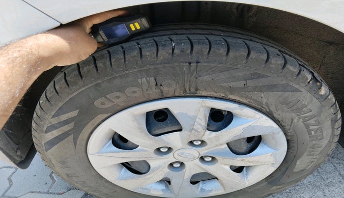 2016 Hyundai Elite i20 SPORTZ 1.4 CRDI, Diesel, Manual, 1,56,582 km, tyre