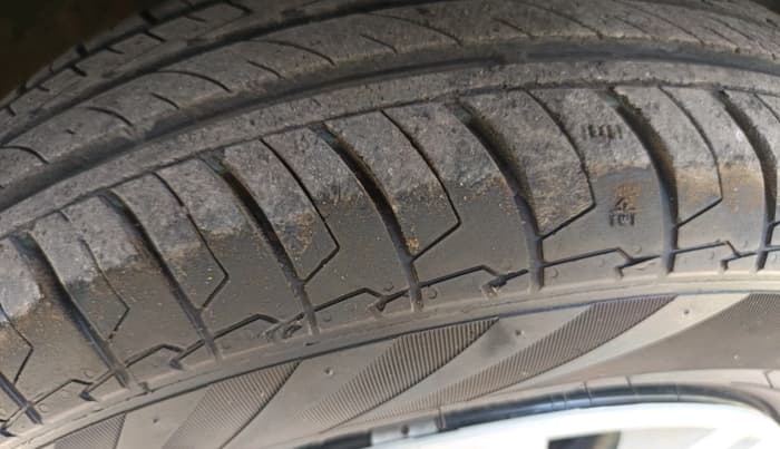 2021 Maruti Dzire VXI, Petrol, Manual, 12,382 km, tyre