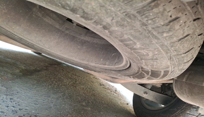 2012 Mahindra XUV500 W8, Diesel, Manual, 2,37,374 km, tyre