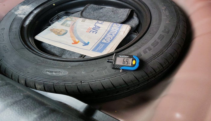 2020 KIA SONET HTX PLUS 1.0 IMT, Petrol, Manual, 76,561 km, tyre