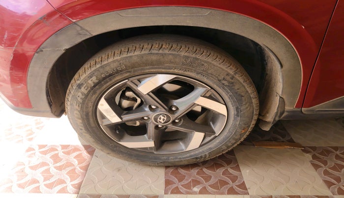 2021 Hyundai VENUE SX 1.0 TURBO, Petrol, Manual, 81,156 km, tyre