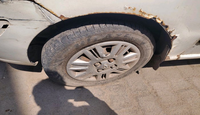 2011 Hyundai Santro Xing GLS, Petrol, Manual, 96,702 km, tyre