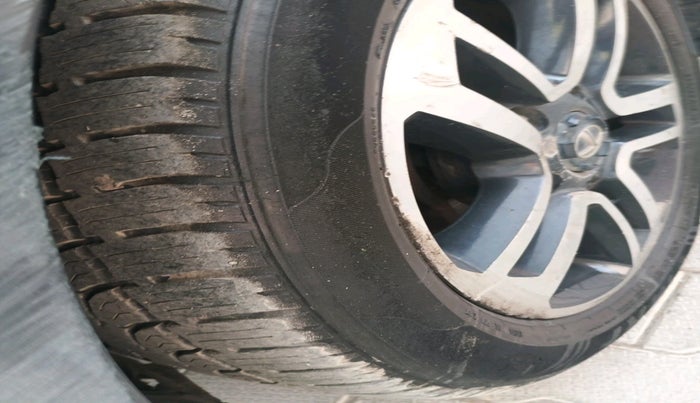 2017 Tata Hexa XTA 4X2 6 STR, Diesel, Automatic, 1,61,241 km, tyre