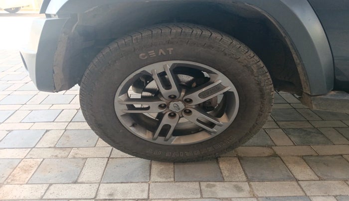 2021 Mahindra Thar LX D 4WD MT CONVERTIBLE, Diesel, Manual, 69,175 km, tyre