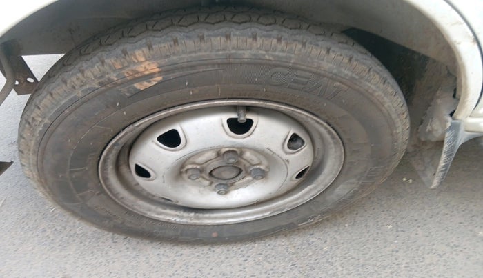 2012 Maruti Eeco 5 STR WITH A/C+HTR, Petrol, Manual, 78,910 km, tyre