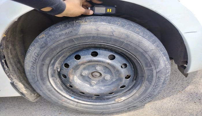 2017 Maruti Dzire VDI, Diesel, Manual, 1,78,345 km, tyre