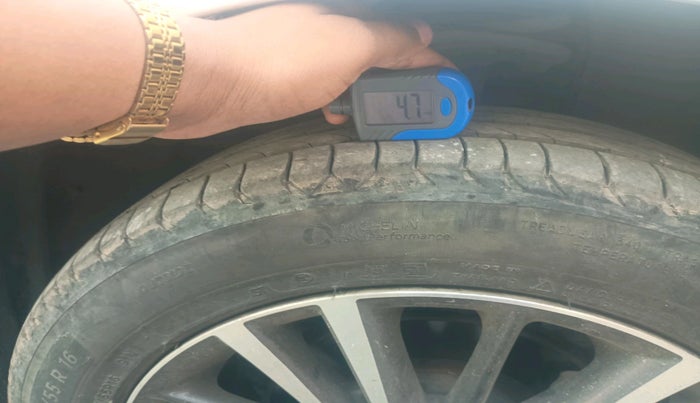 2017 Toyota Corolla Altis VL CVT PETROL, Petrol, Automatic, 75,419 km, tyre