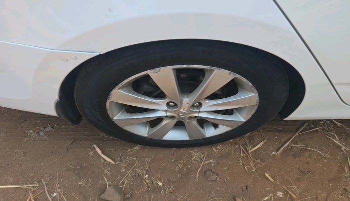 2012 Hyundai Verna FLUIDIC 1.6 CRDI SX OPT, Diesel, Manual, 1,67,555 km, tyre