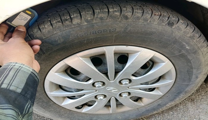 2015 Hyundai i10 SPORTZ 1.1, Petrol, Manual, 79,813 km, tyre