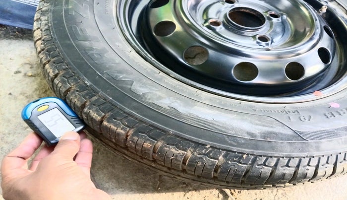 2015 Hyundai i10 SPORTZ 1.1, Petrol, Manual, 79,813 km, tyre