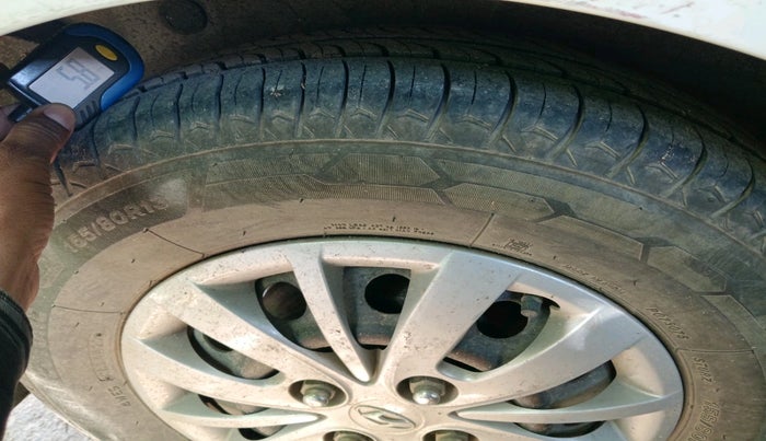 2015 Hyundai i10 SPORTZ 1.1, Petrol, Manual, 79,813 km, tyre