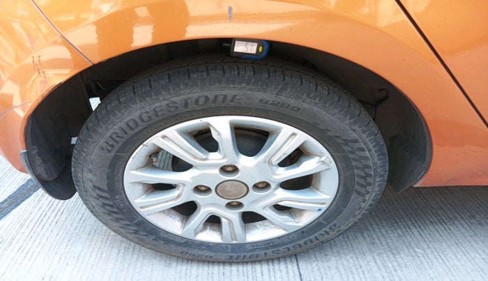 2018 Tata Tiago XZ PETROL, Petrol, Manual, 54,944 km, tyre