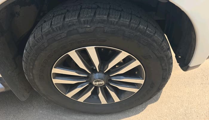 2018 ISUZU MU-X 4x2 AT, Diesel, Automatic, 1,26,675 km, tyre
