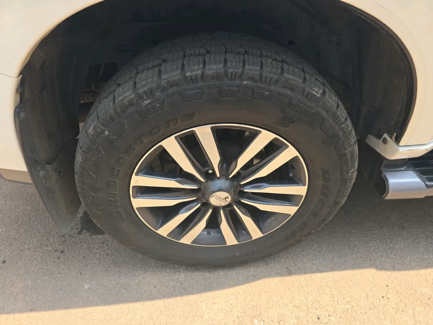 2018 ISUZU MU-X 4x2 AT, Diesel, Automatic, 1,29,500 km, tyre